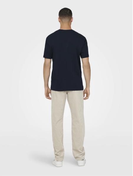T-shirt algodão decote redondo azul escuro