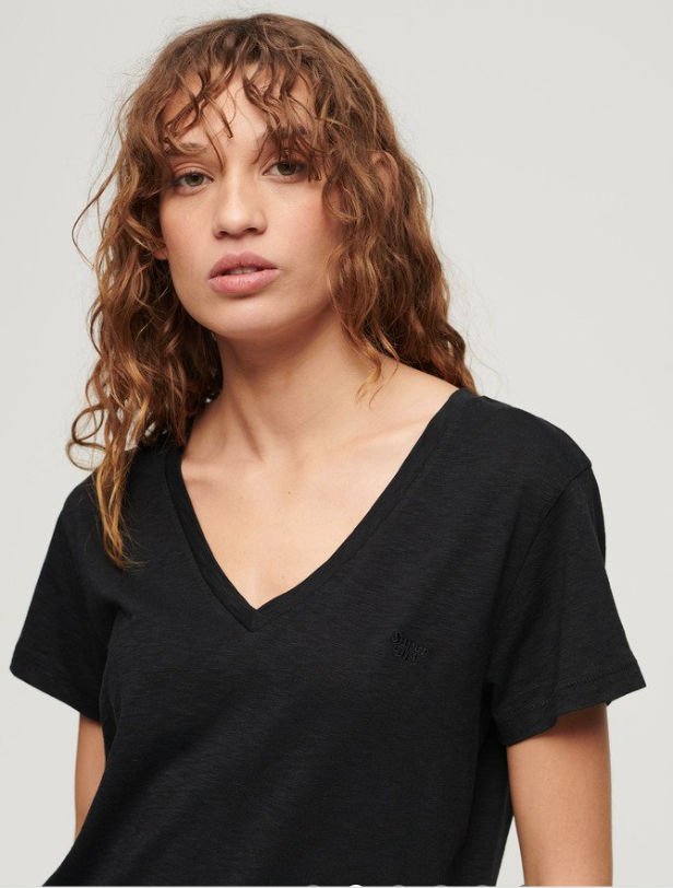 V-cut T-SHIRT black
