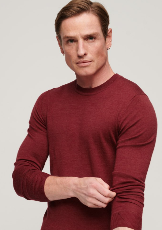 ESSENTIAL CREW red pullover
