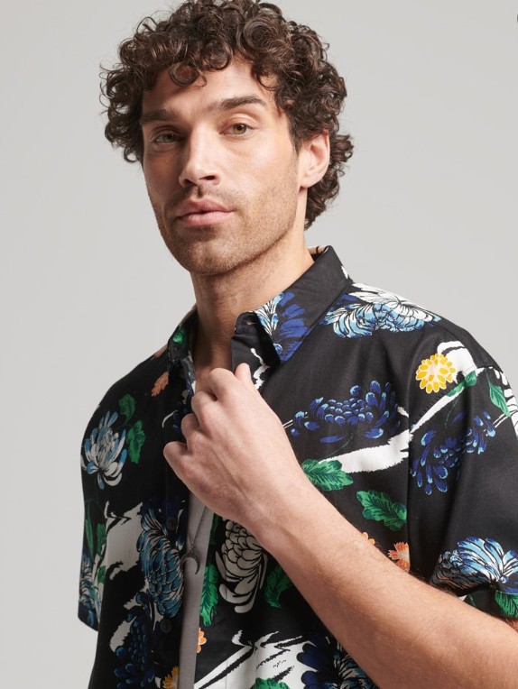 Camisa havaiana black floral